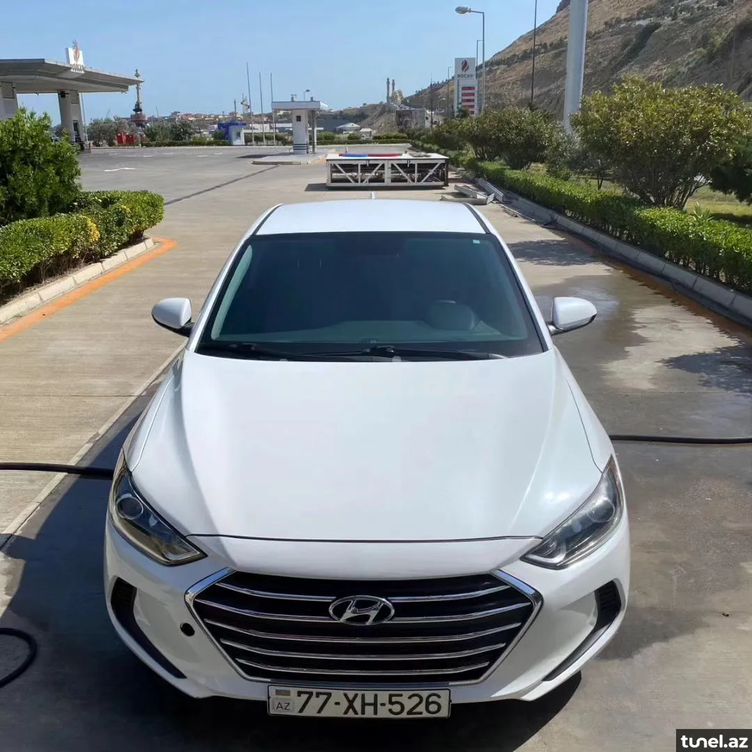 Hyundai Elantra 2016