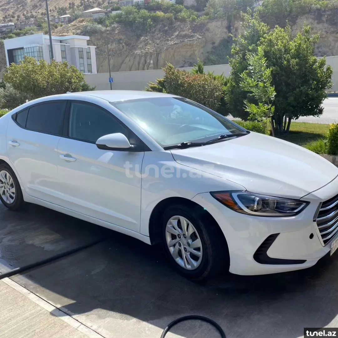 Hyundai Elantra 2016