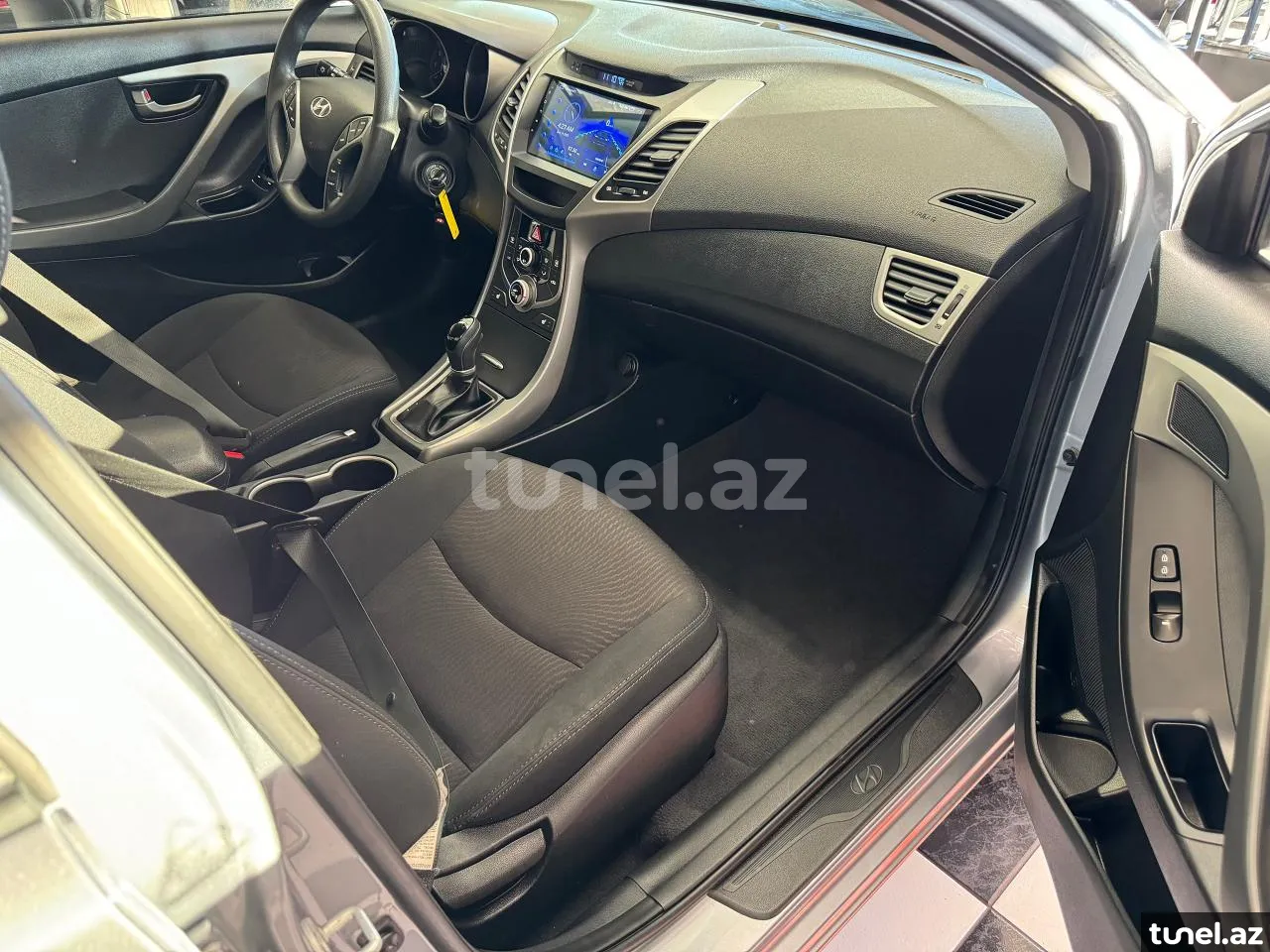 Hyundai Elantra 2016
