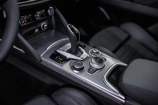 Alfa Romeo Stelvio, 2.0 L, 2022 year, 0 km, Baku - Price: 54 600 $ - Tunel.az