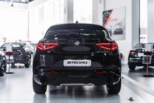 Alfa Romeo Stelvio, 2.0 L, 2022 i̇l, 0 km, Bakı - Qiymət: 54 600 $ - Tunel.az
