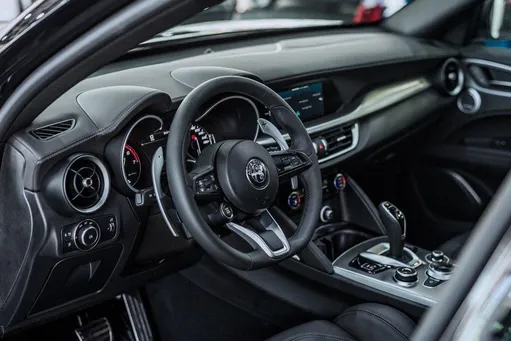 Alfa Romeo Stelvio, 2.0 L, 2022 i̇l, 0 km, Bakı - Qiymət: 54 600 $ - Tunel.az