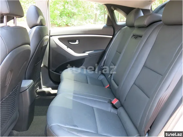 Hyundai Elantra 2016