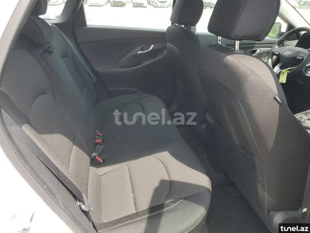 Hyundai Elantra 2018