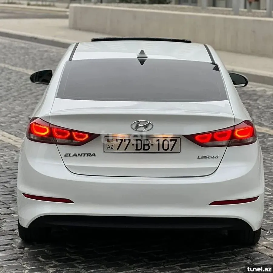 Hyundai Elantra 2017
