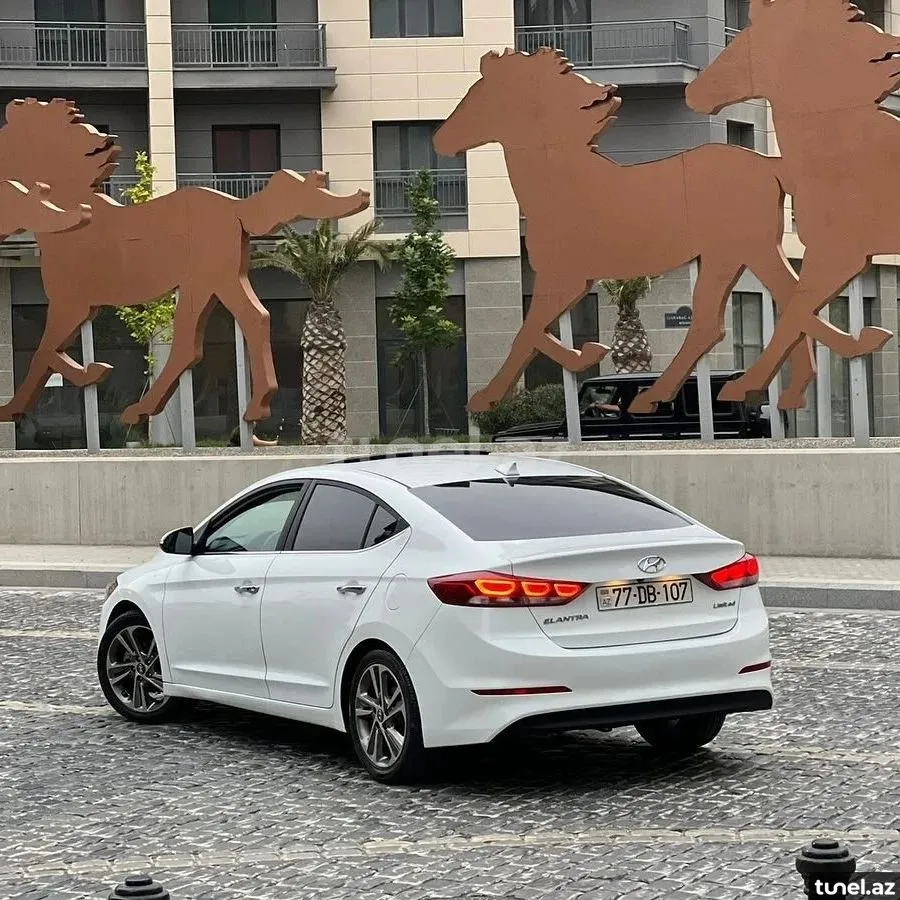 Hyundai Elantra 2017