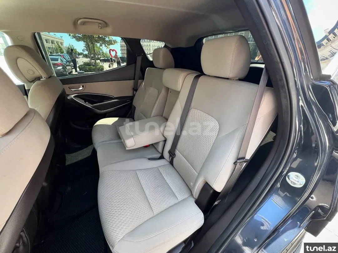 Hyundai Santa Fe 2016