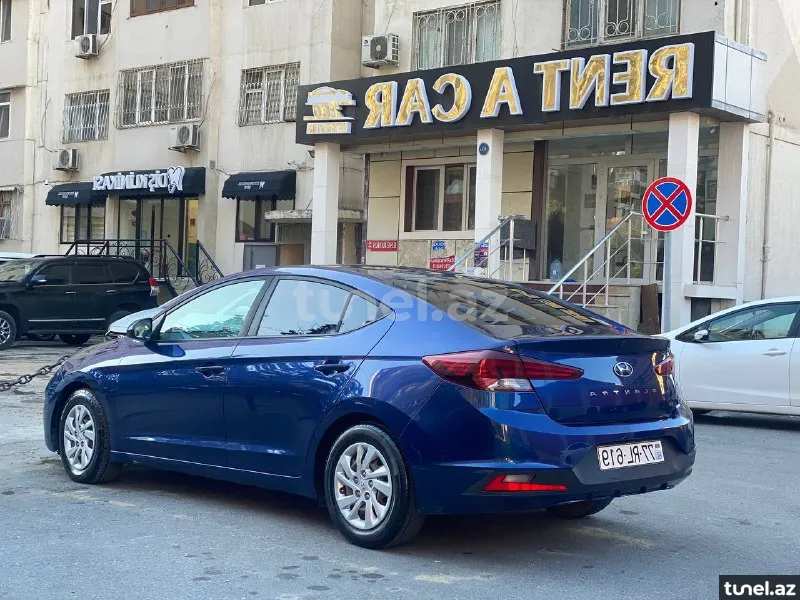 Hyundai Elantra 2020