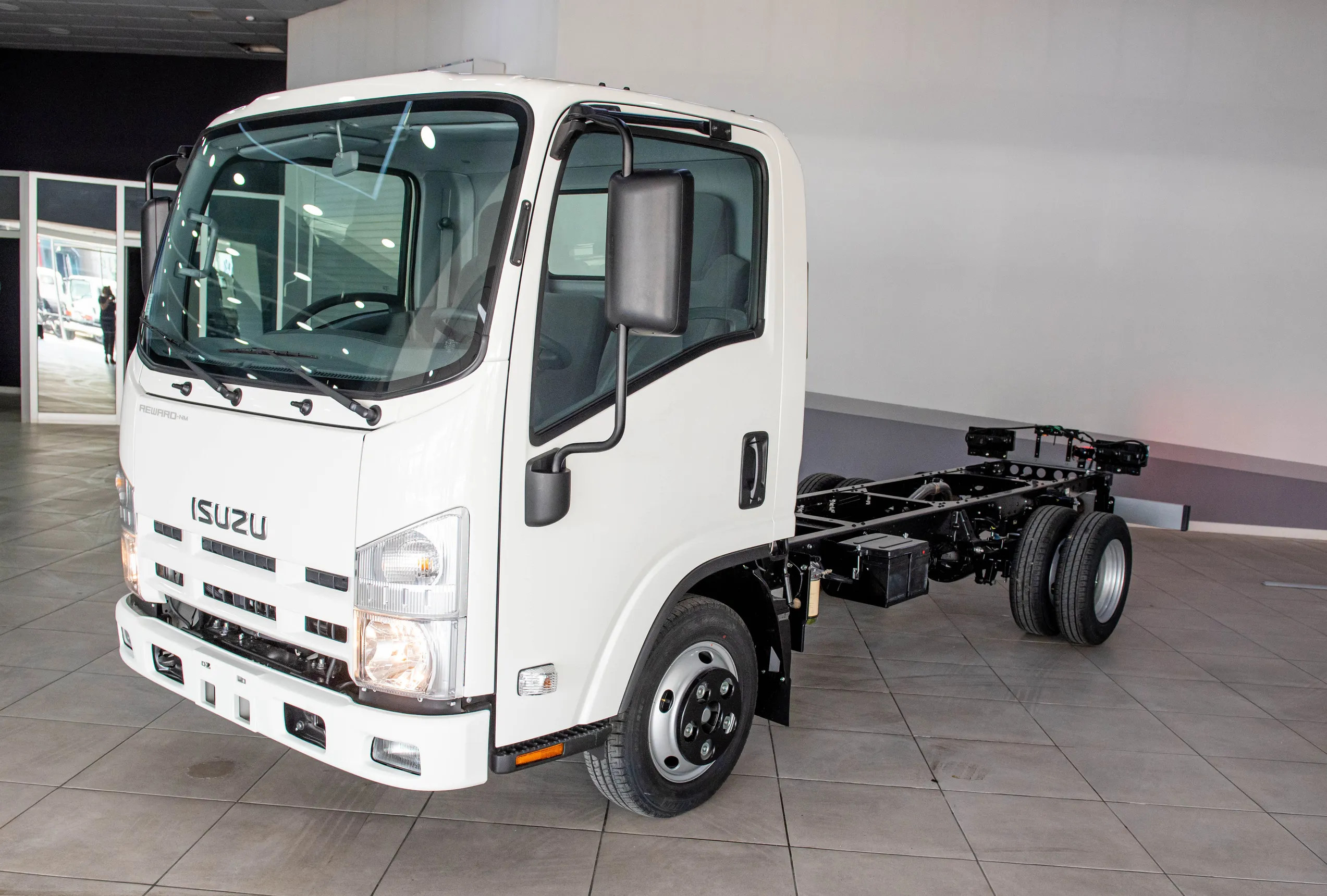 Isuzu NMR 85 H, 3.0 L, 2023 год, 0 km, Баку - Цена: 59 500 ₼ - Tunel.az