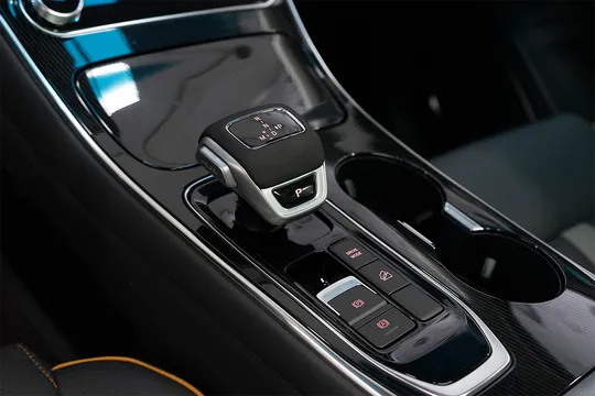 Forthing U-Tour, 1.5 L, 2024 год, 0 km, Баку - Цена: 51 000 ₼ - Tunel.az