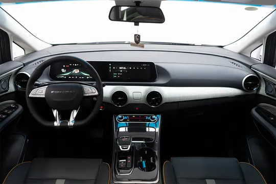 Forthing U-Tour, 1.5 L, 2024 год, 0 km, Баку - Цена: 51 000 ₼ - Tunel.az