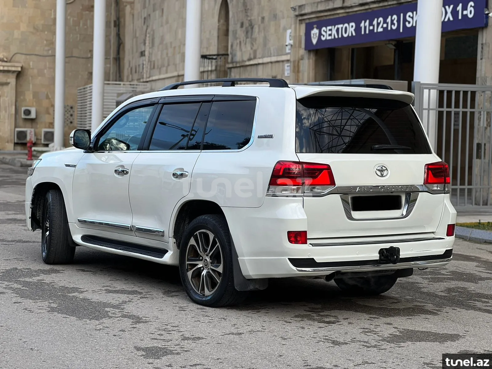 Toyota Land Cruiser 2013
