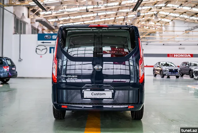 Ford Tourneo Custom 2023