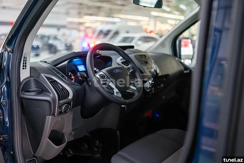 Ford Tourneo Custom 2023