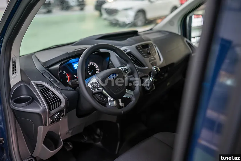 Ford Tourneo Custom 2023