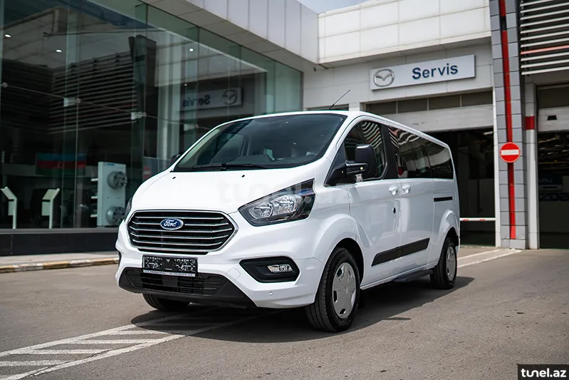 Ford Tourneo Custom 2023