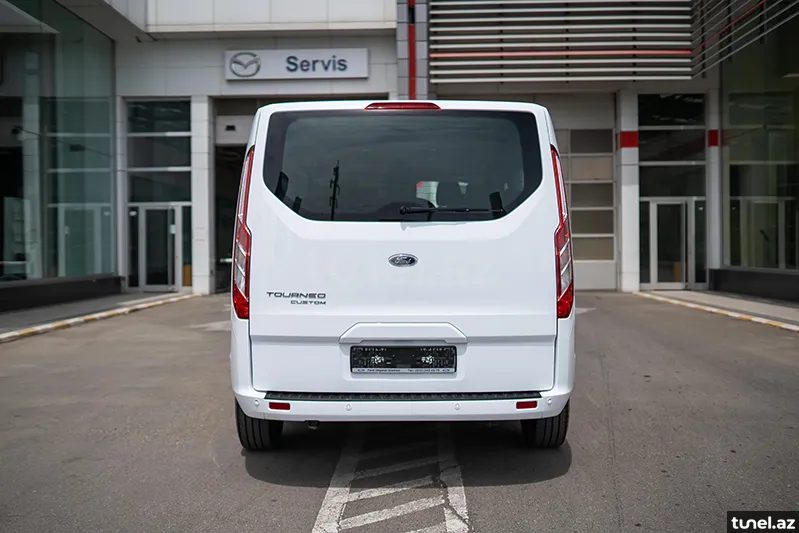Ford Tourneo Custom 2023