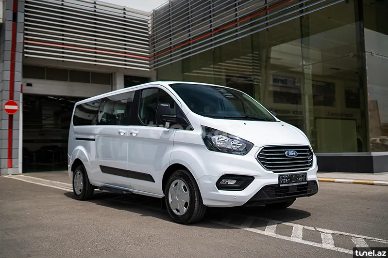 Ford Tourneo Custom 2023