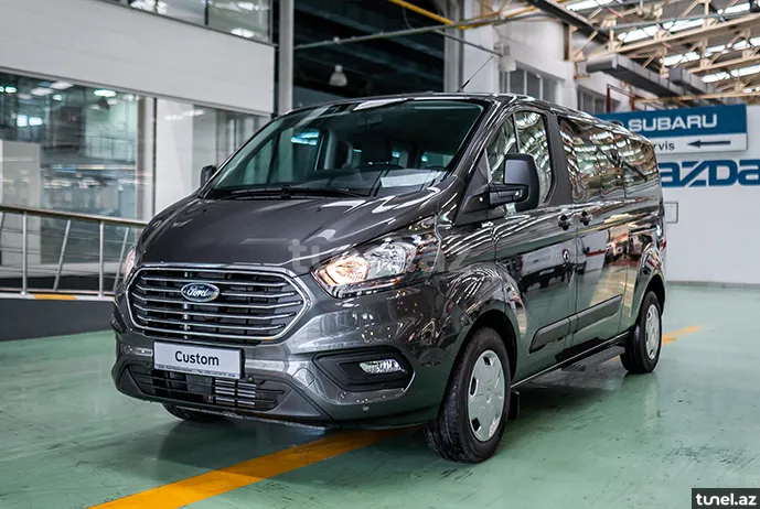 Ford Tourneo Custom 2023