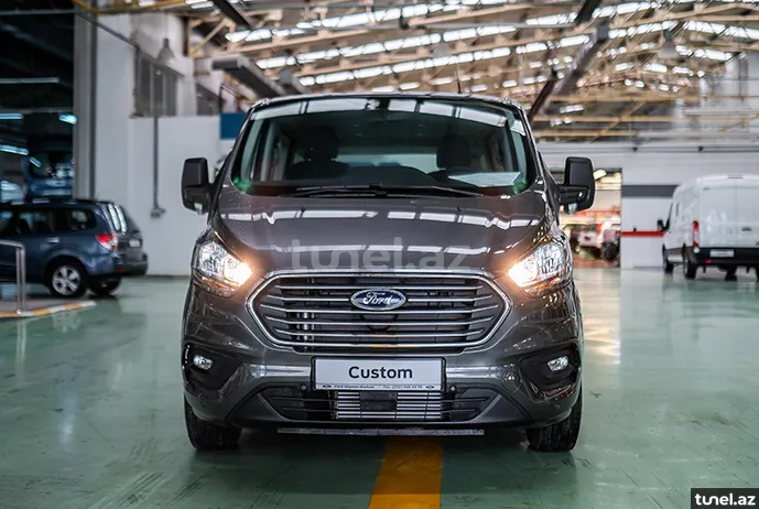 Ford Tourneo Custom 2023
