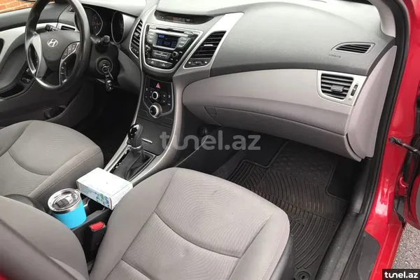 Hyundai Elantra 2015