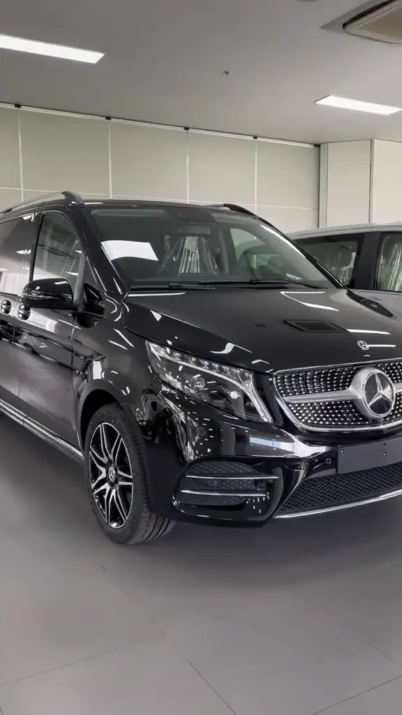 Mercedes V 220, 2.0 L, 2023 year, 0 km, Baku - Price: 75 290 € - Tunel.az