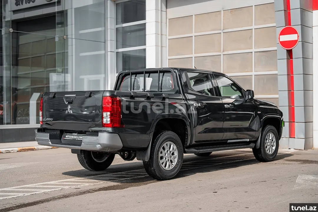 Mitsubishi L200 2024