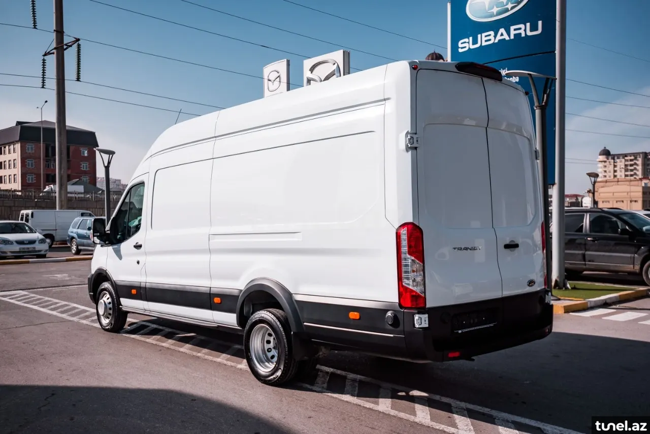 Ford Transit 2023