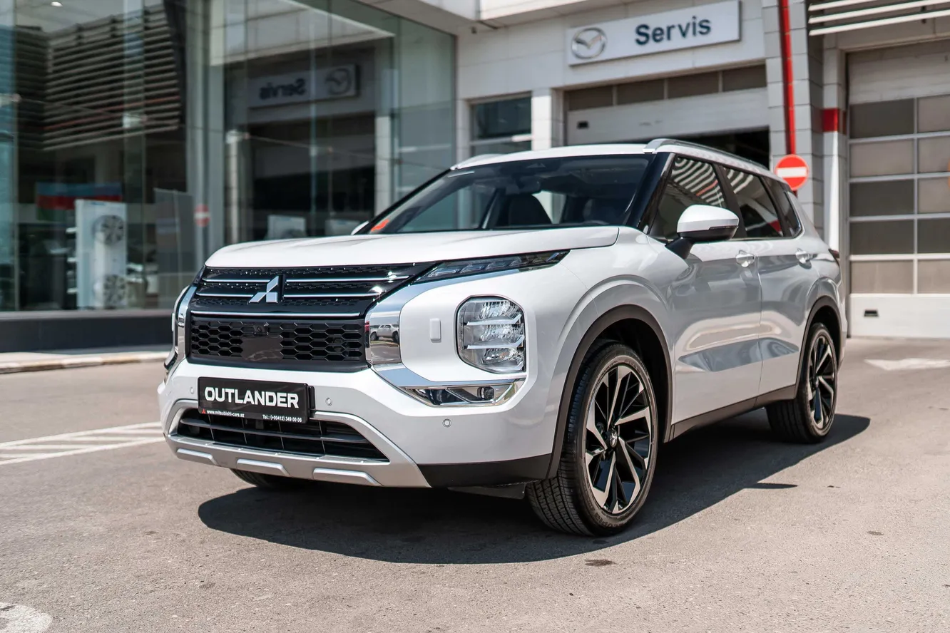 Mitsubishi Outlander, 2.5 L, 2023 год, 0 km, Баку - Цена: 65 500 ₼ - Tunel.az