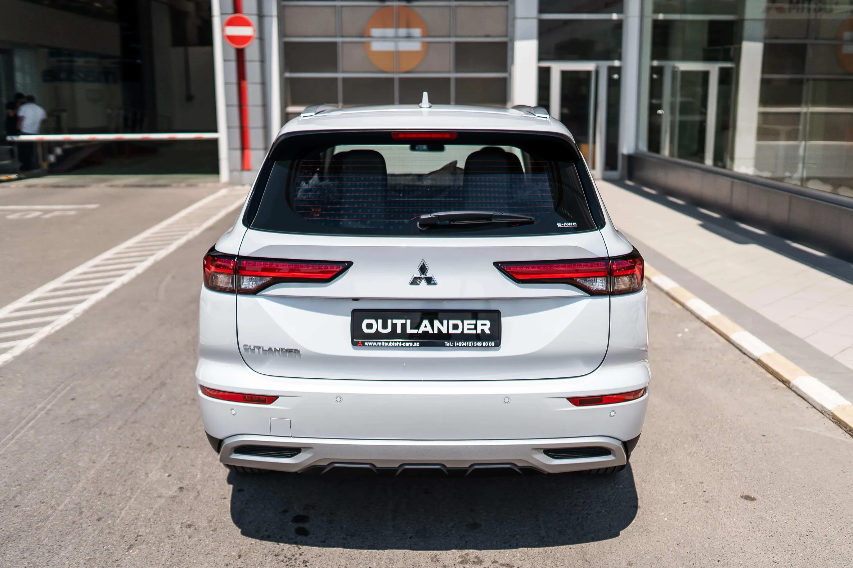 Mitsubishi Outlander, 2.5 L, 2023 год, 0 km, Баку - Цена: 65 500 ₼ - Tunel.az
