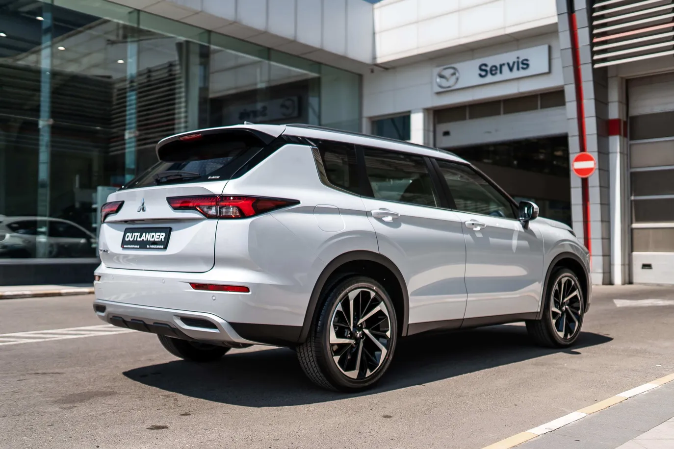 Mitsubishi Outlander, 2.5 L, 2023 год, 0 km, Баку - Цена: 65 500 ₼ - Tunel.az