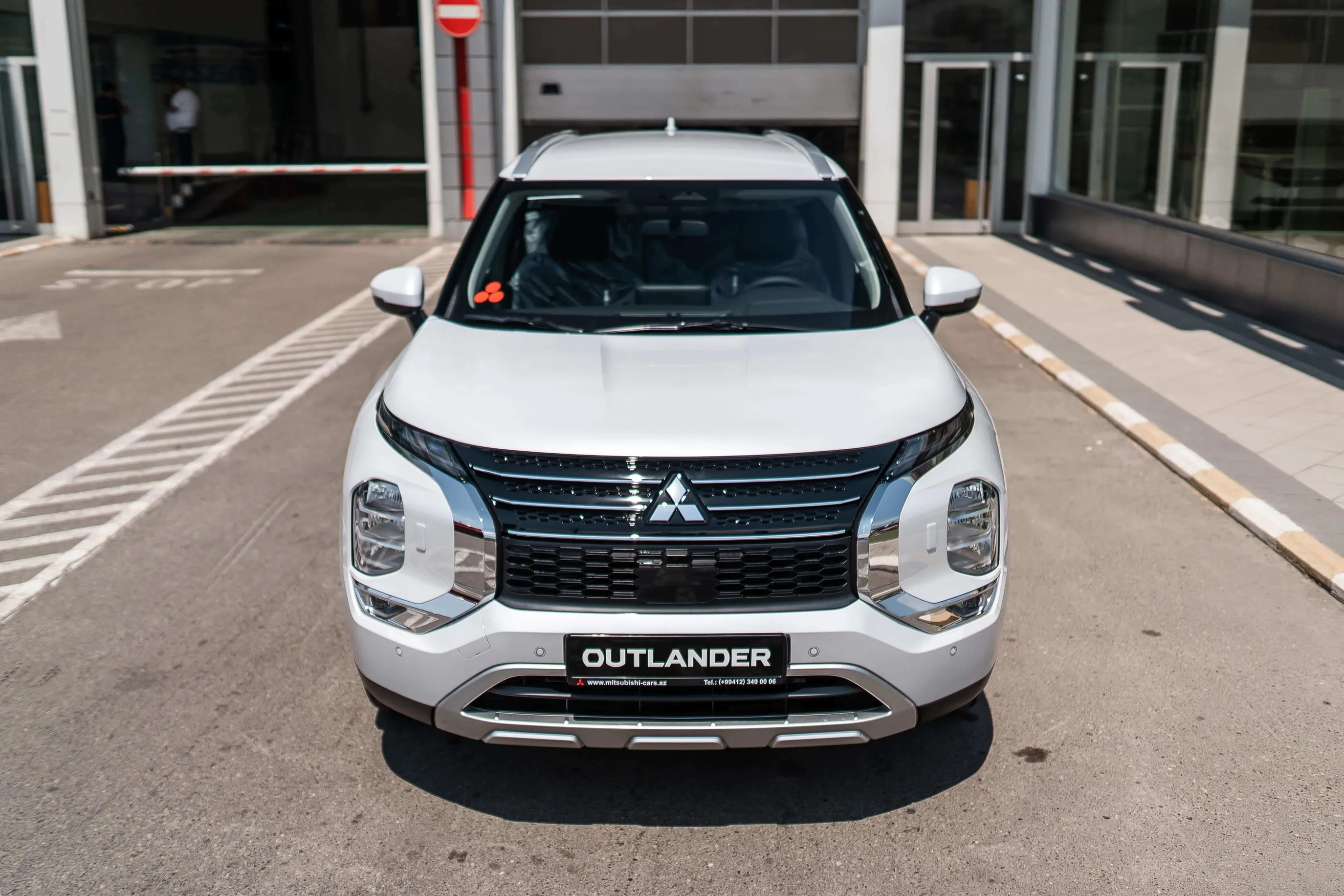 Mitsubishi Outlander, 2.5 L, 2023 год, 0 km, Баку - Цена: 65 500 ₼ - Tunel.az