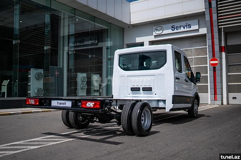 Ford Transit 2023