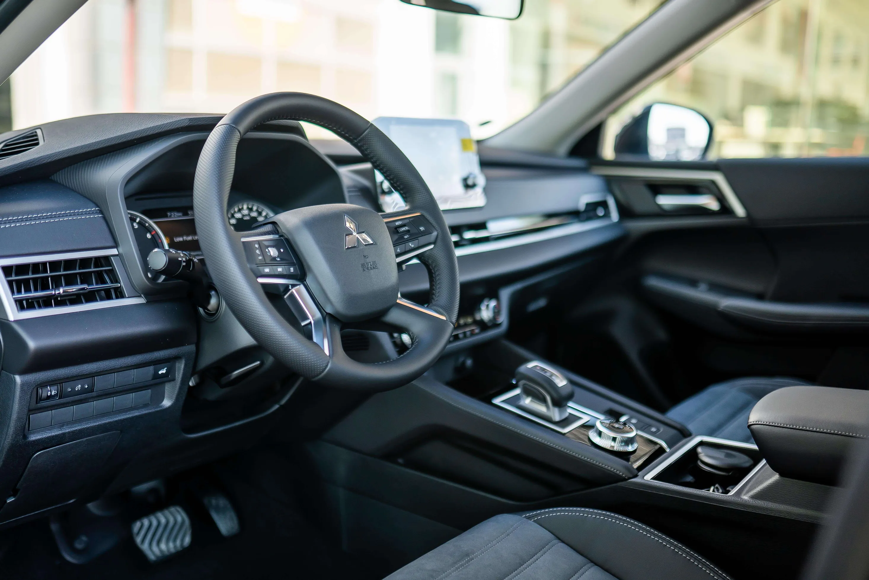 Mitsubishi Outlander, 2.5 L, 2023 год, 0 km, Баку - Цена: 65 500 ₼ - Tunel.az