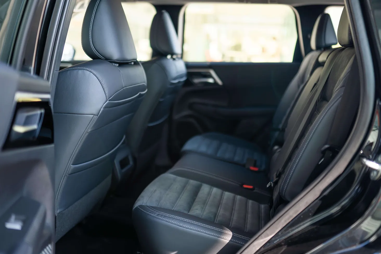 Mitsubishi Outlander, 2.5 L, 2023 год, 0 km, Баку - Цена: 65 500 ₼ - Tunel.az