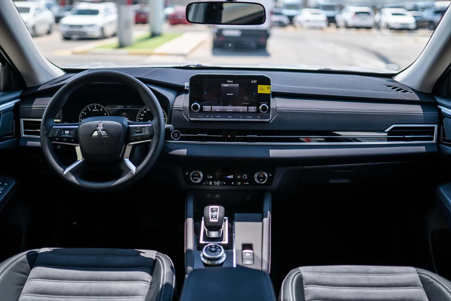 Mitsubishi Outlander, 2.5 L, 2023 год, 0 km, Баку - Цена: 69 500 ₼ - Tunel.az