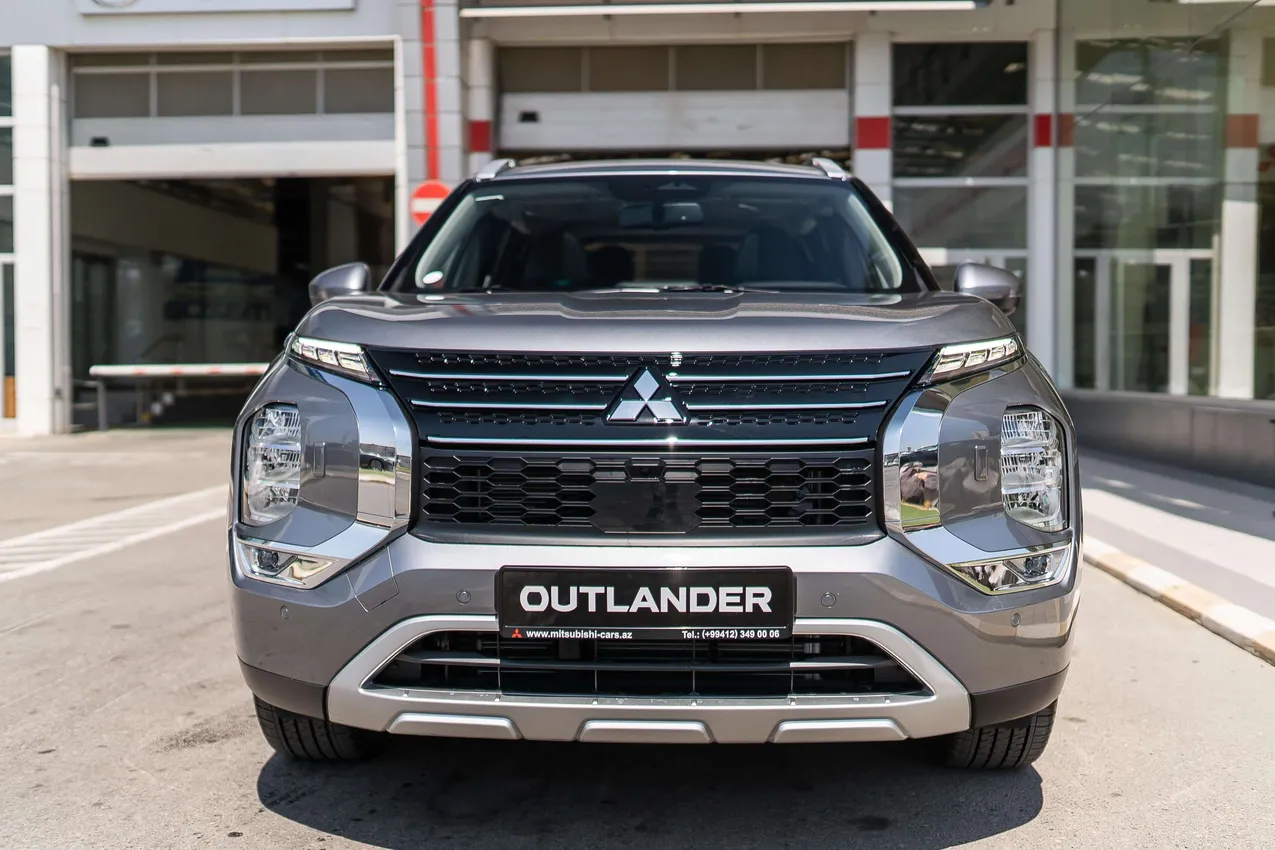 Mitsubishi Outlander, 2.5 L, 2023 год, 0 km, Баку - Цена: 69 500 ₼ - Tunel.az