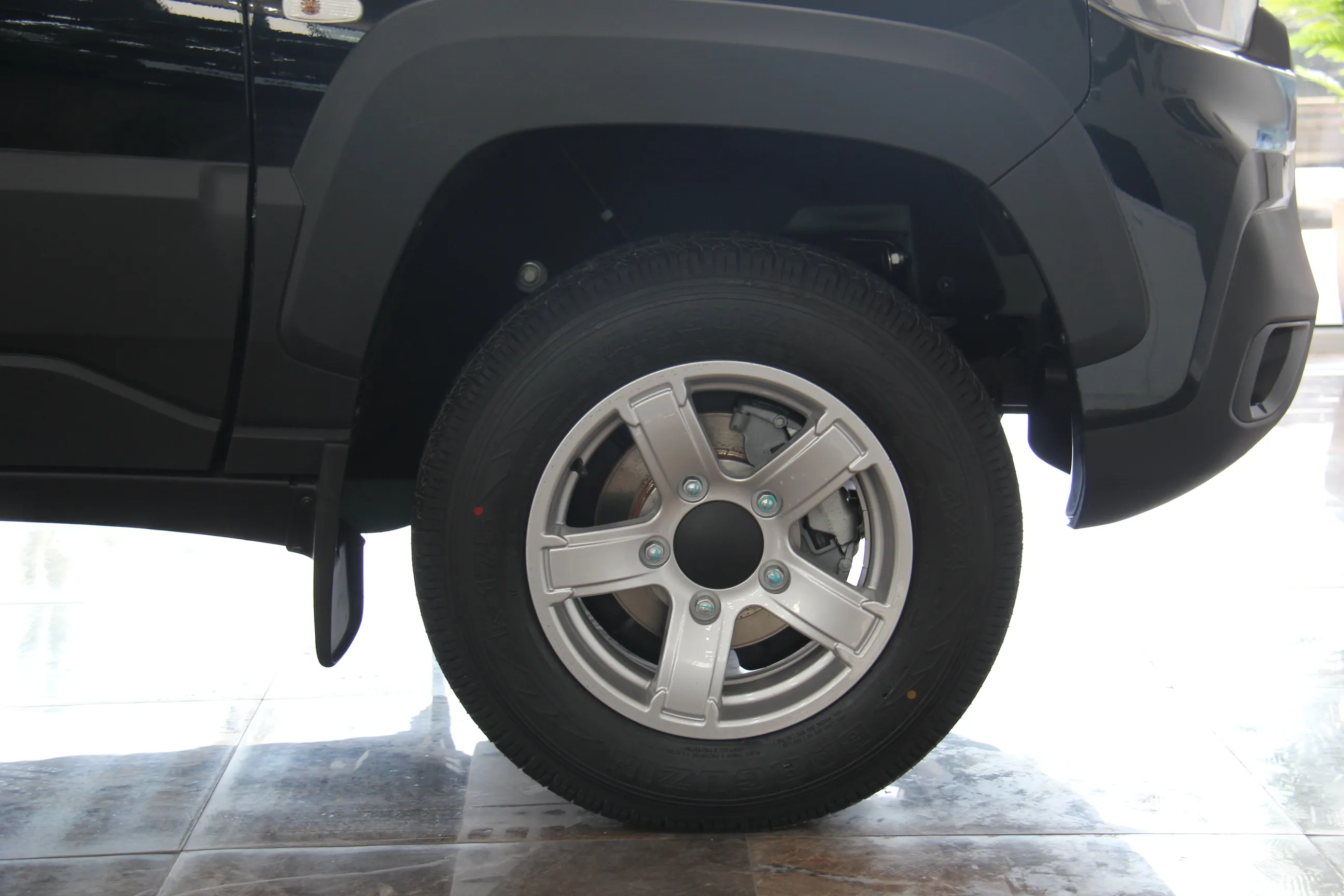 LADA (VAZ) Niva Travel, 1.7 L, 2024 i̇l, 0 km, Bakı - Qiymət: 23 700 ₼ - Tunel.az