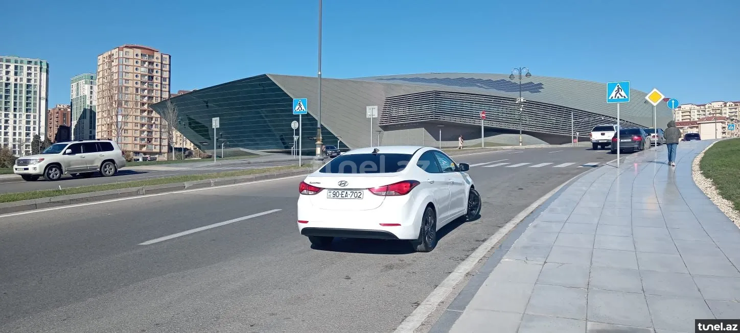 Hyundai Elantra 2015