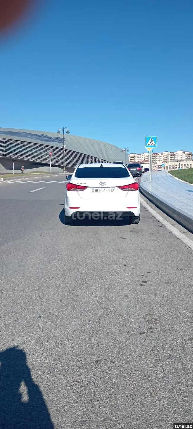 Hyundai Elantra 2015