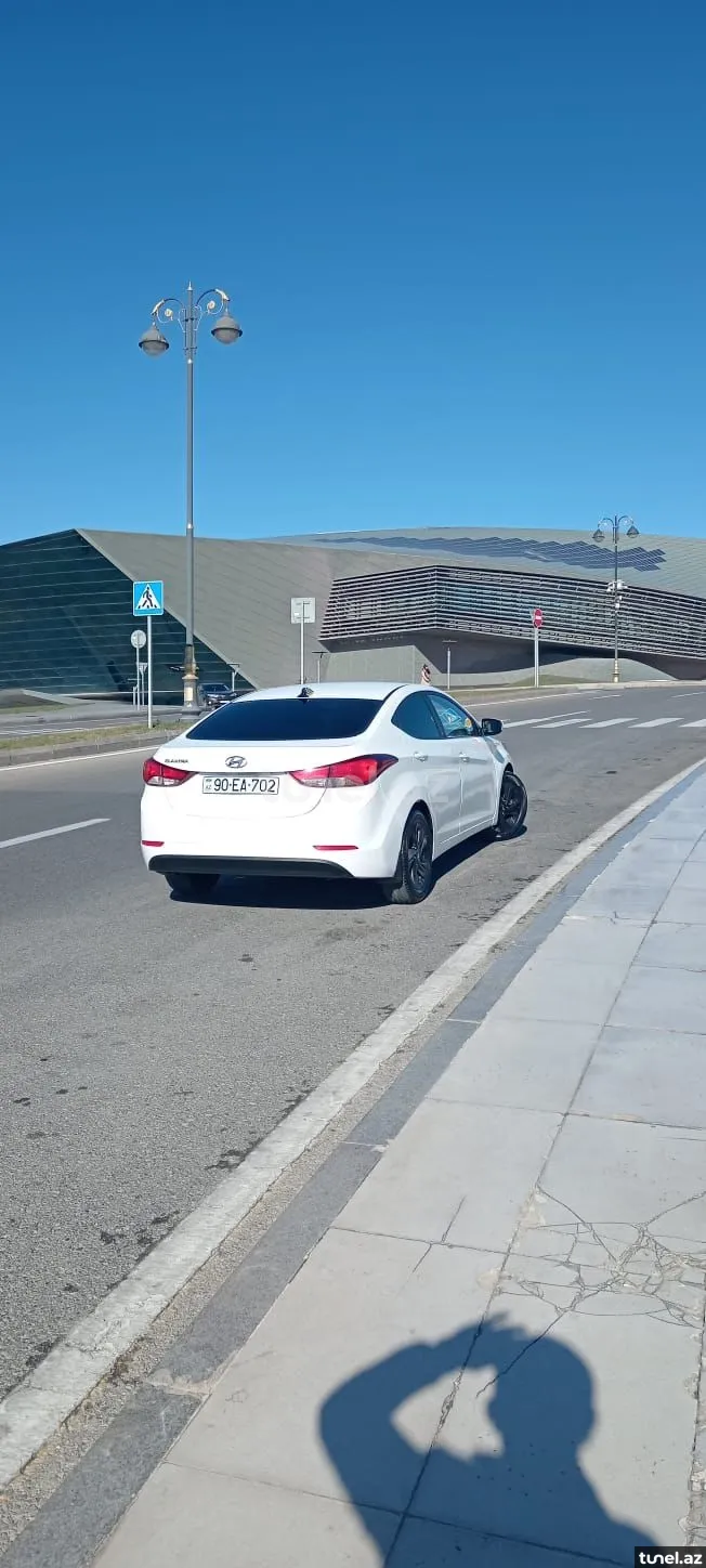 Hyundai Elantra 2015