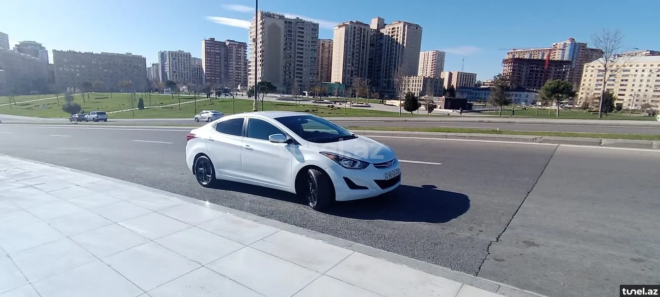 Hyundai Elantra 2015