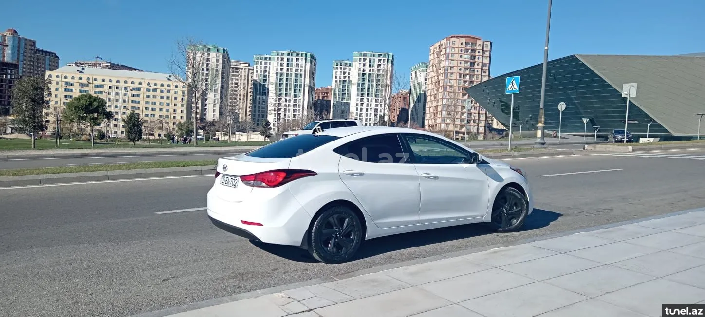 Hyundai Elantra 2015