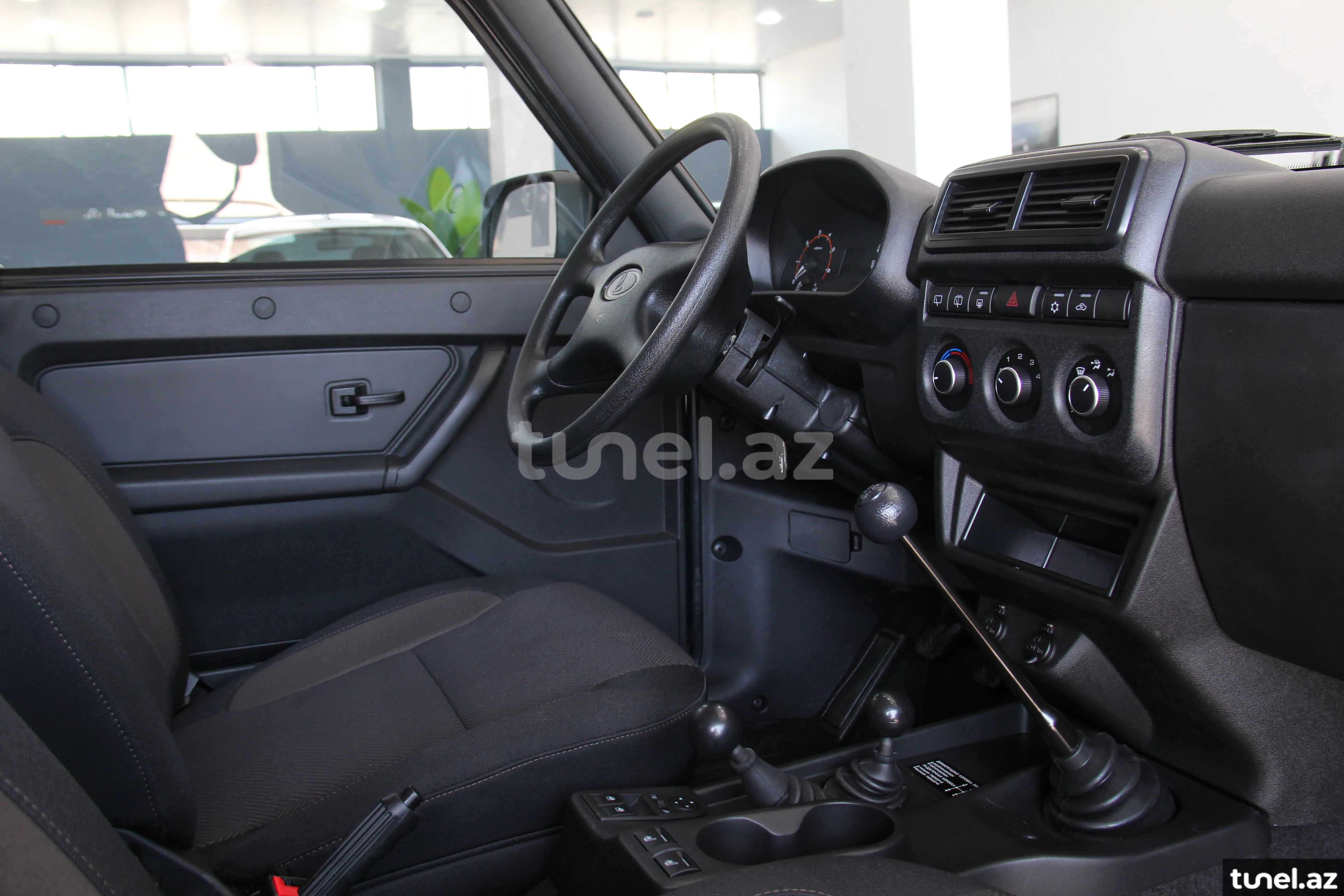 LADA (VAZ) Niva 2023