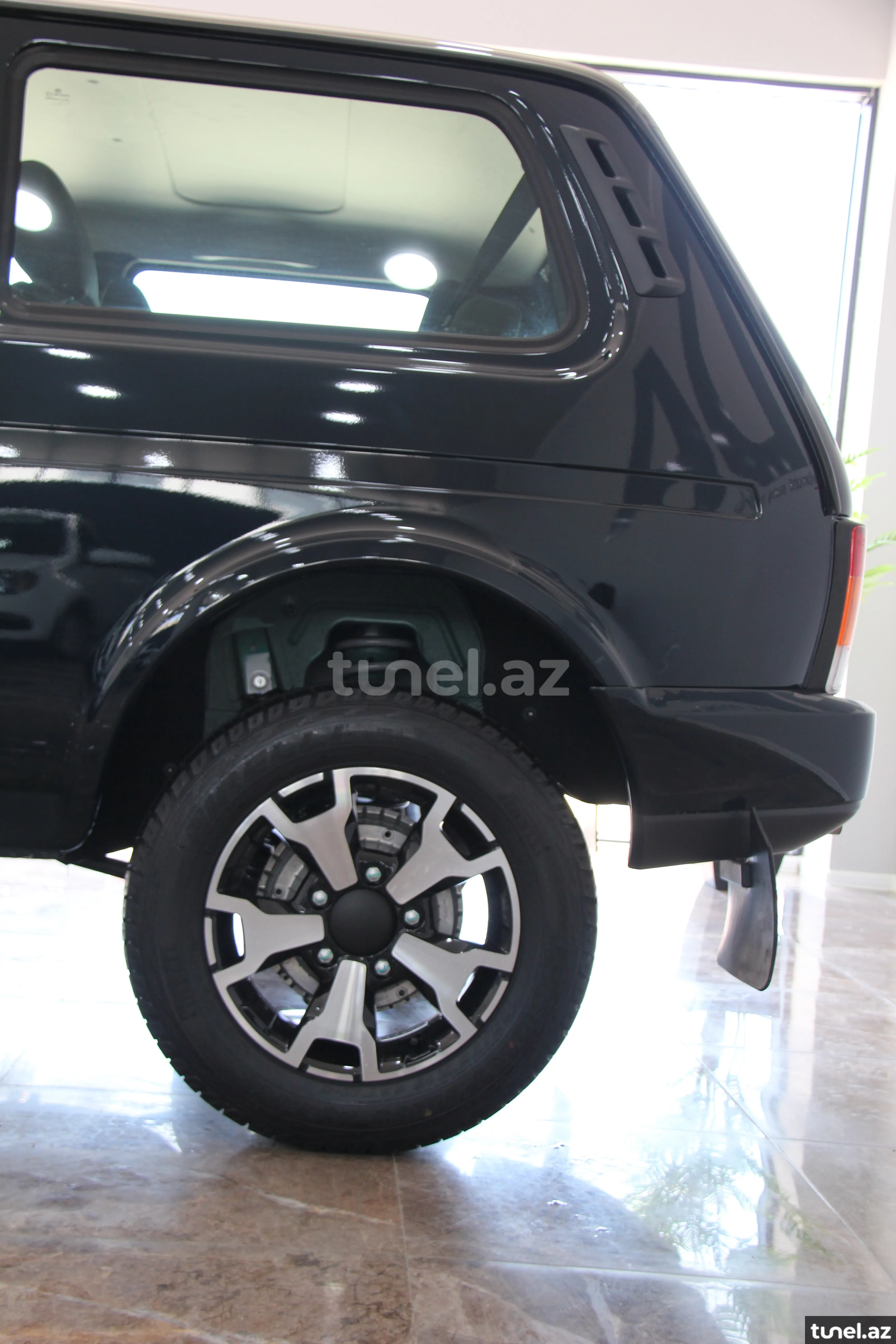 LADA (VAZ) Niva 2023