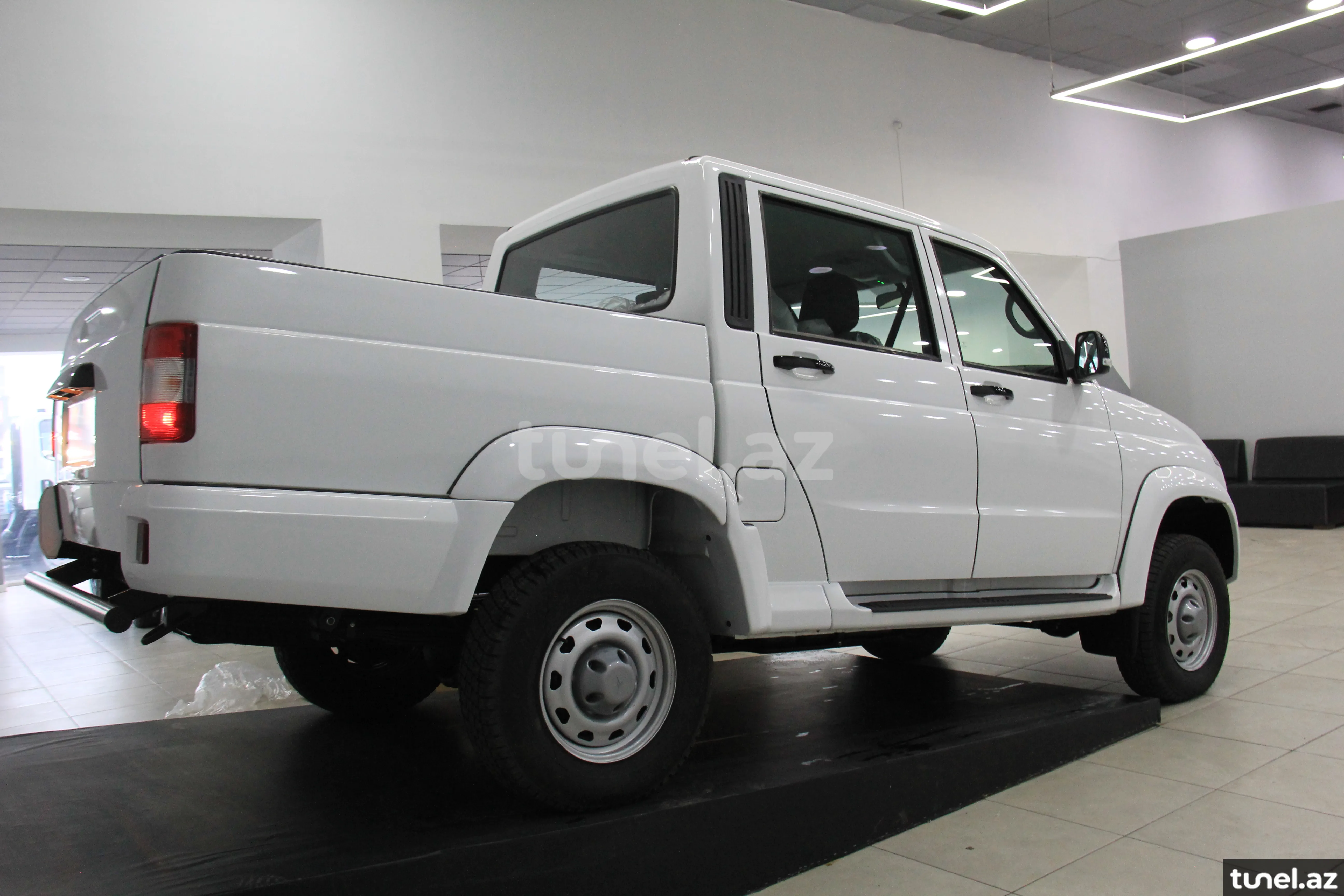 UAZ Pickup 2023