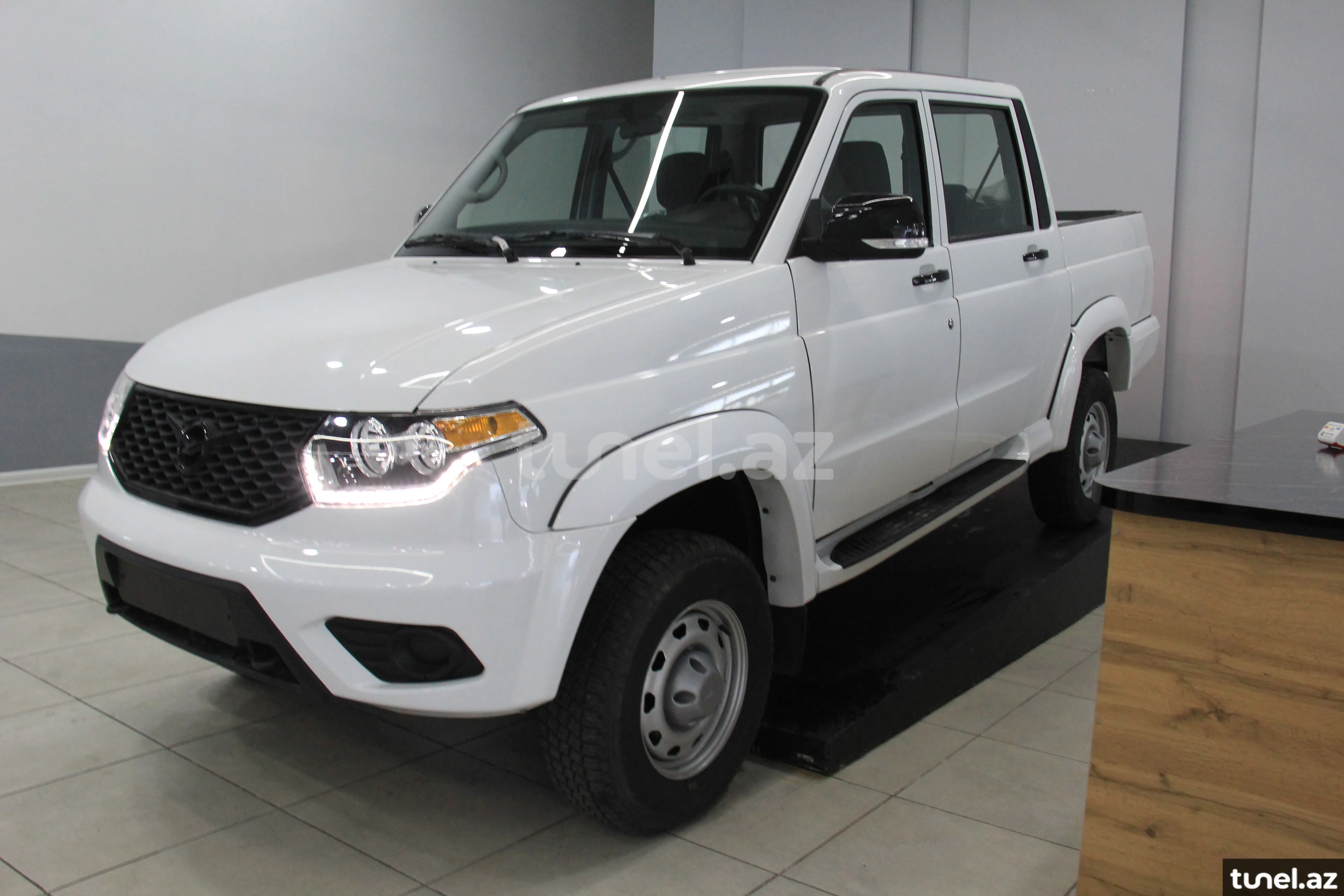 UAZ Pickup 2023