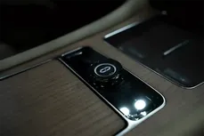 Seres Aito M9, 0.0 L, 2024 i̇l, 0 km, Bakı - Qiymət: 83 100 $ - Tunel.az