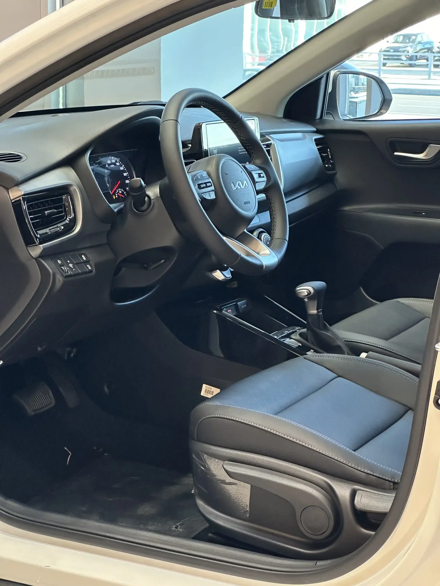 Kia Stonic, 1.4 L, 2023 year, 0 km, Baku - Price: 34 500 ₼ - Tunel.az