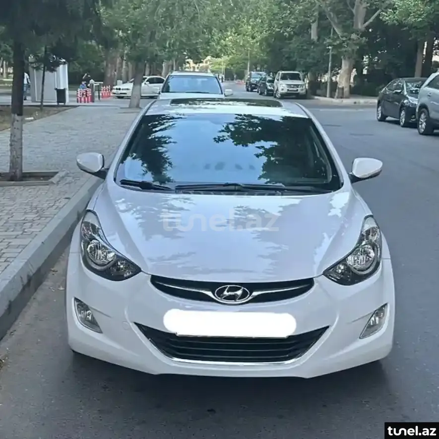Hyundai Elantra 2013